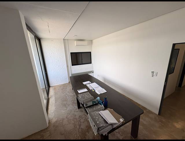 12M² SERVICED OFFICE TO LET IN BALLITO CENTRAL